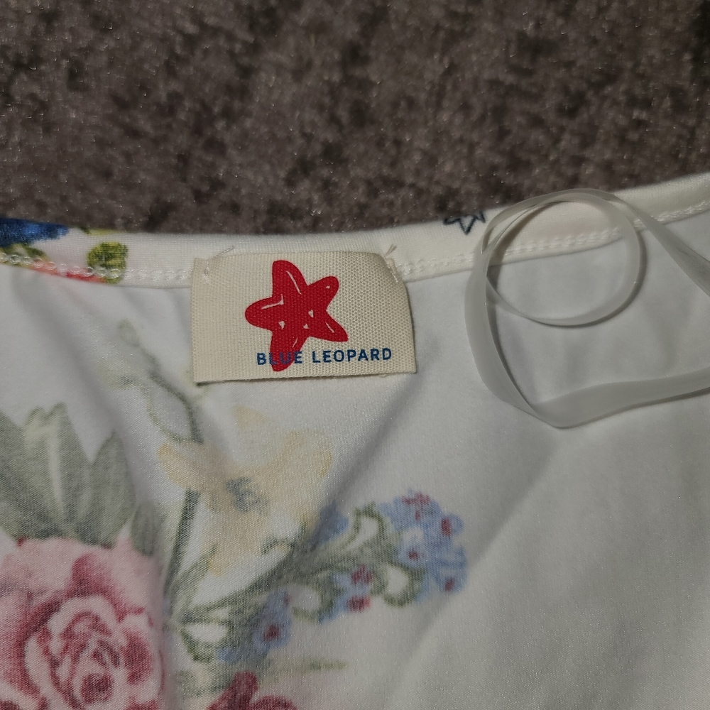 Blue leopard 1X BODYSUIT, White wife pink flowers.